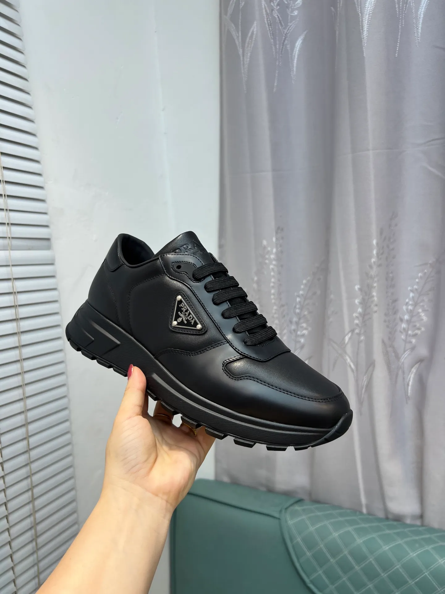 Men's shoes 💰540 PRADA "Prada" casual shoes Regular size: 38-44 (45 can be customized) Product material: Selected cowhide material, genuine leather lining, original outsole